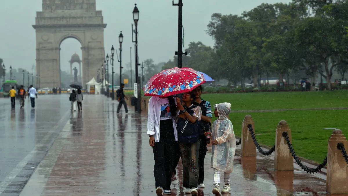 weather-updates-rainfall-to-continue-in-delhi-till-august-16-orange-alert-issued-for-kerala-rajasthan